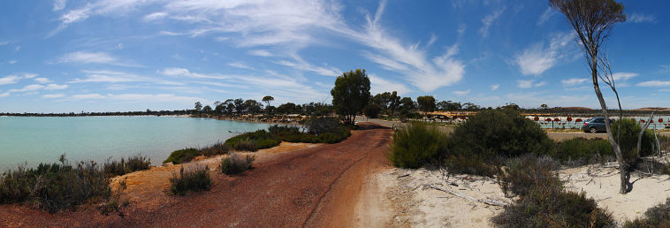 Lake Magic, Hyden